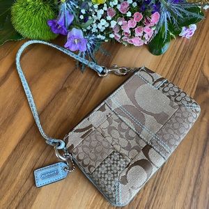 Signature, Coach Wristlet